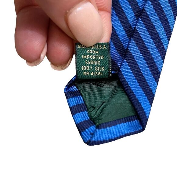 Mens Lauren Ralph Lauren brand 100% Silk Blue Striped Neck Tie - Picture 4 of 9